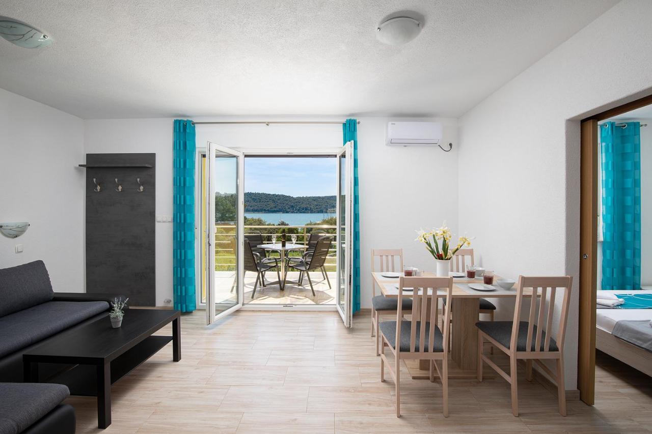 Apartmani Mirna Luka Pomer Exteriör bild