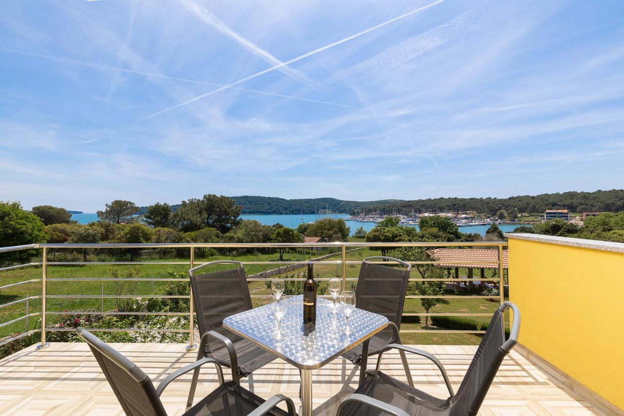 Apartmani Mirna Luka Pomer Exteriör bild